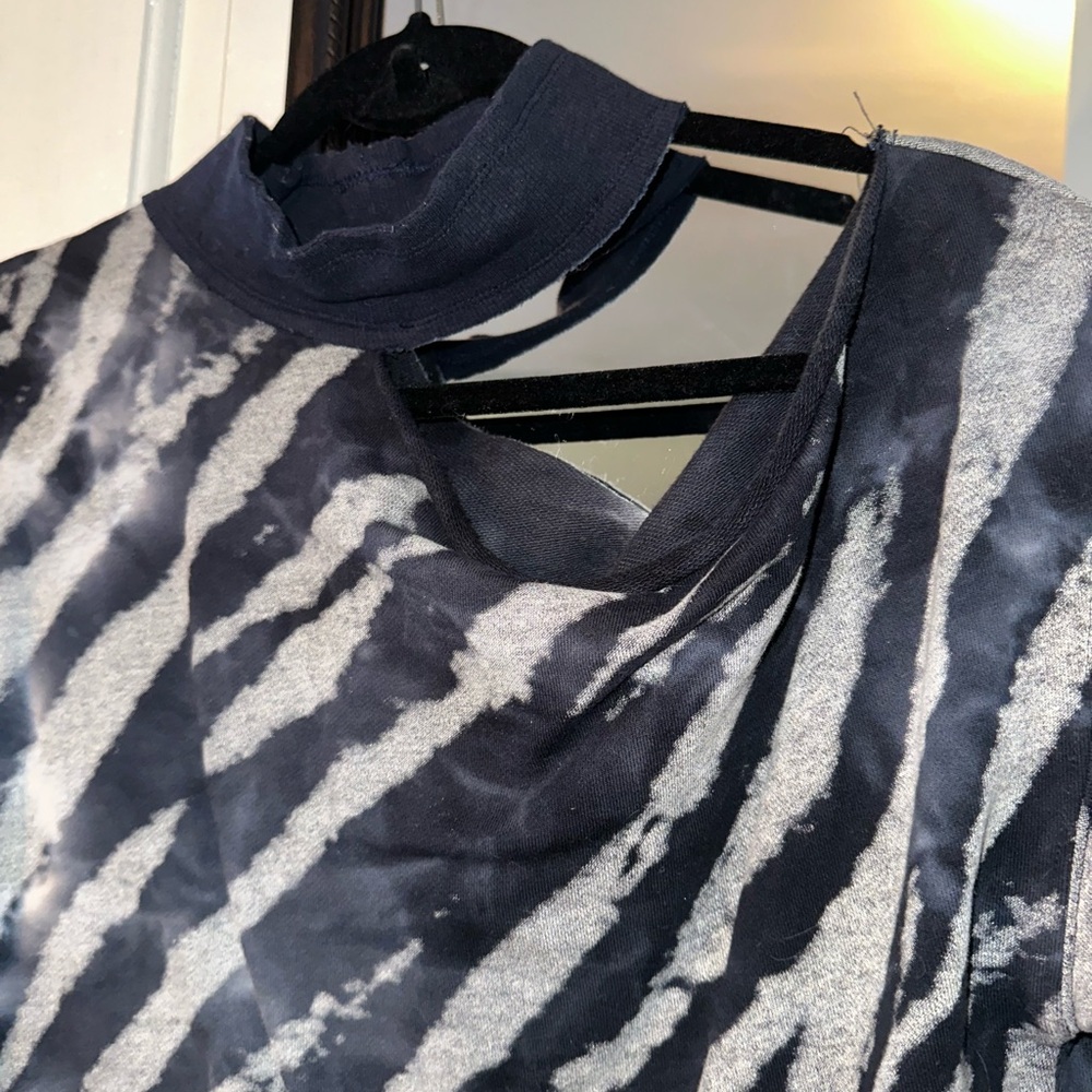 Chic Tie-Dye Top